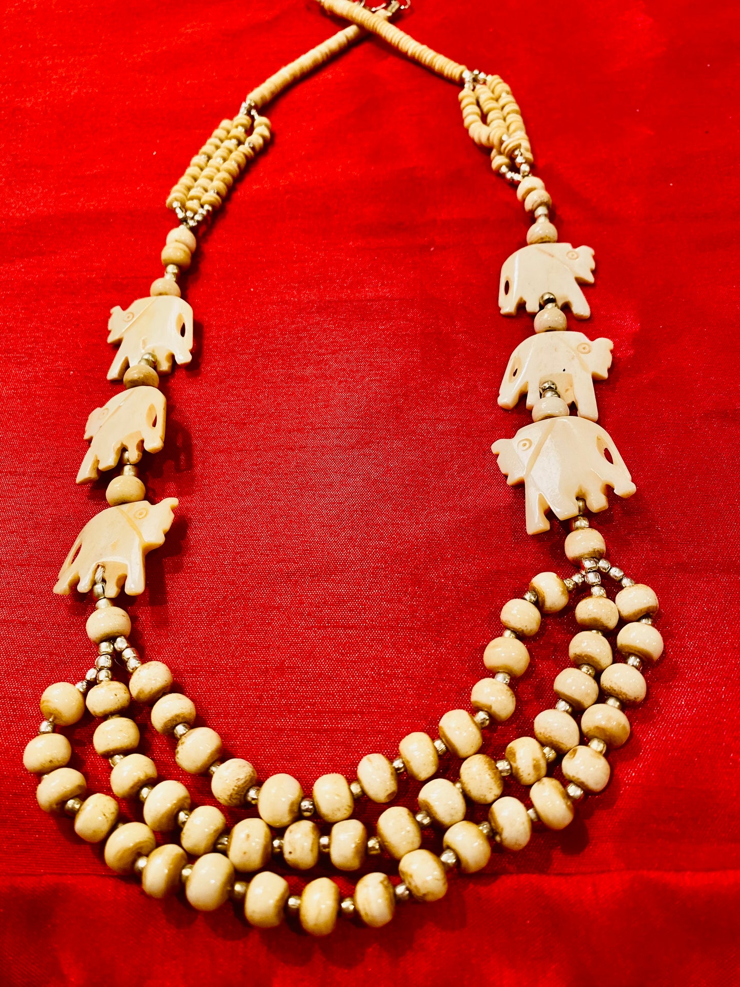 EGYPTIAN IVORY CREAM COLORED ELEPHANTS NECKLACE 15 in. / SB019