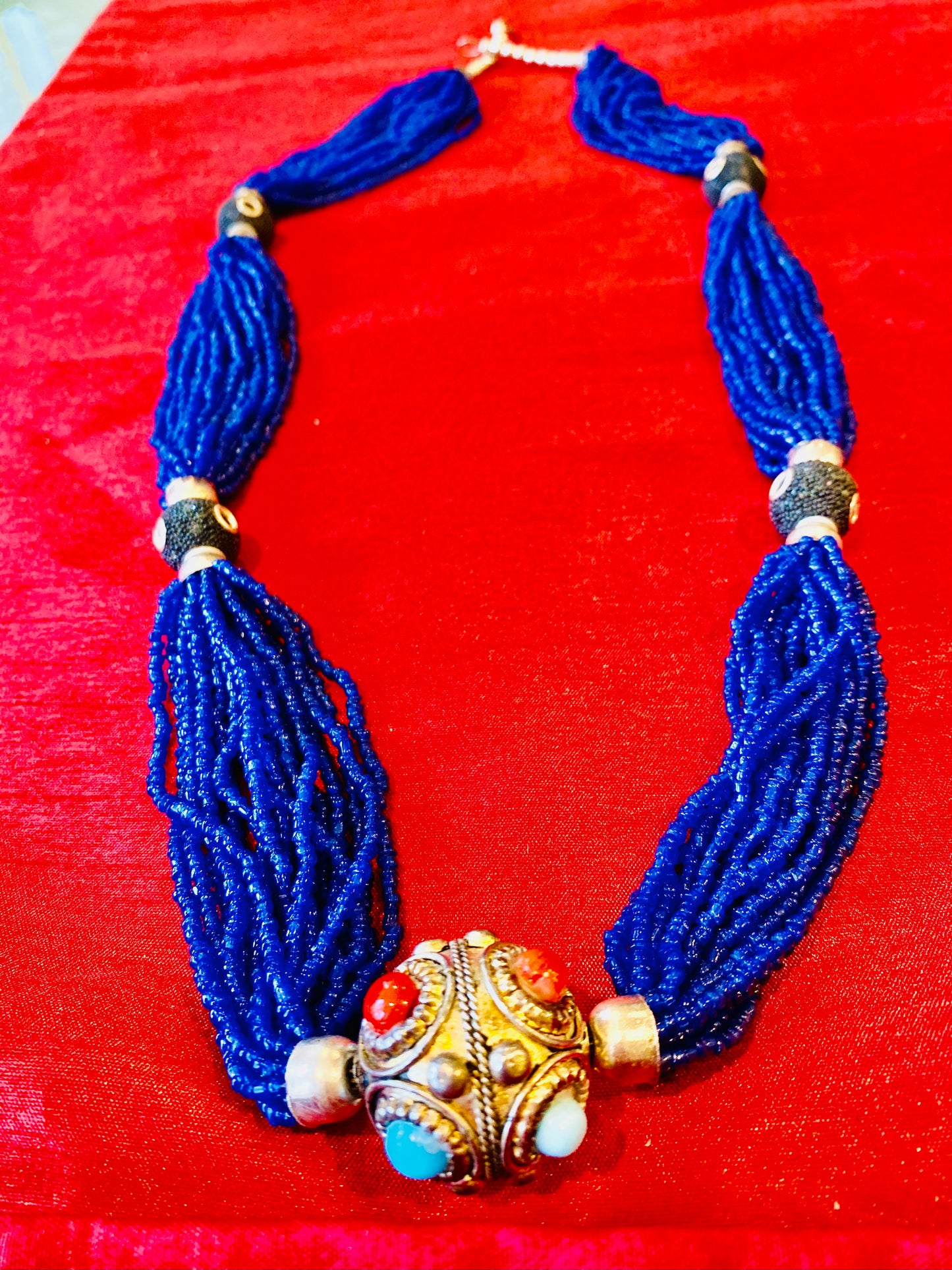 ROYAL BLUE BEADED NECKLACE WITH SILVER BALL PENDANT 15 in./ SB008