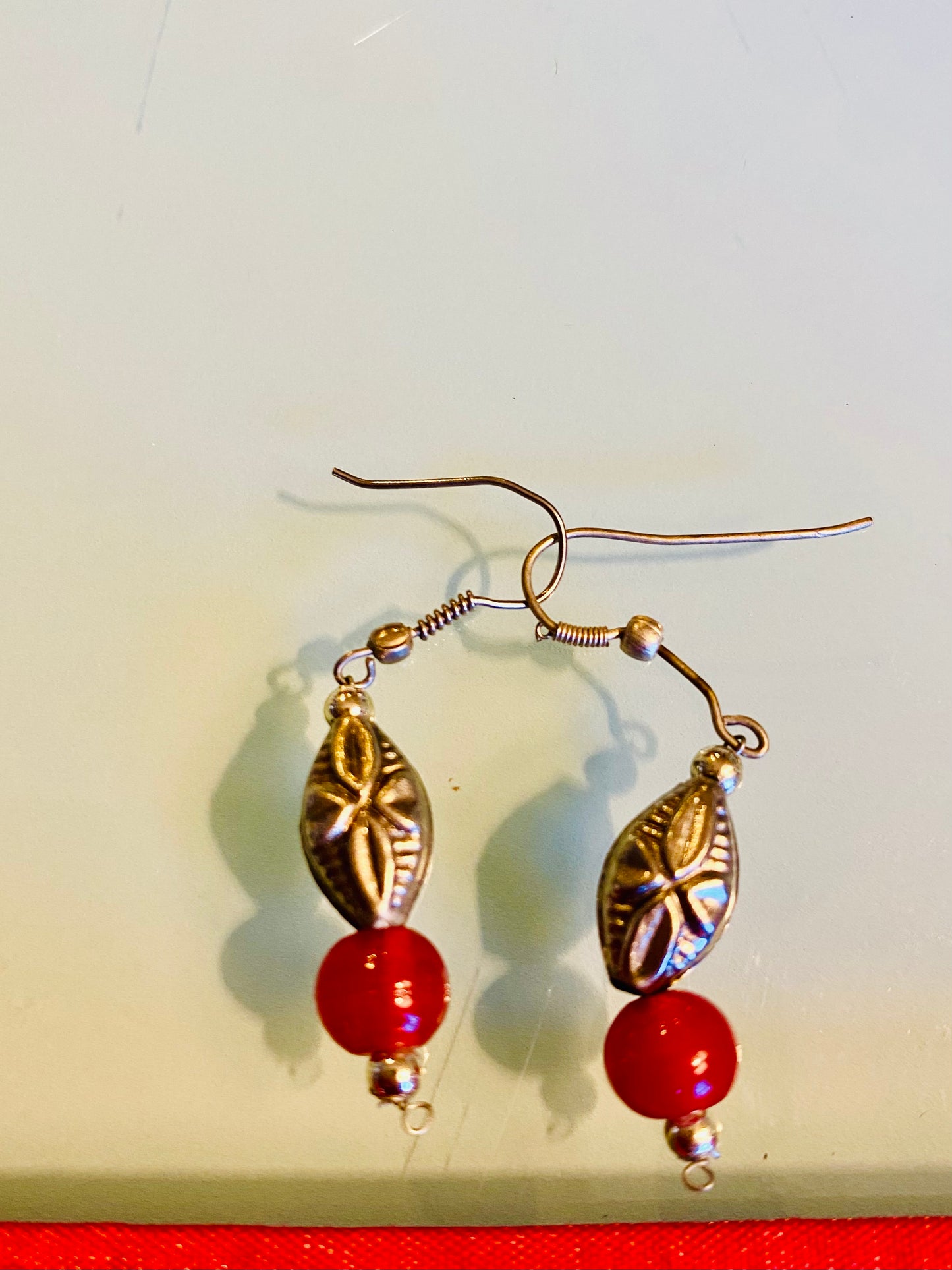 SILVER WITH RED BEAD EARRINGS 1.5" / SB045