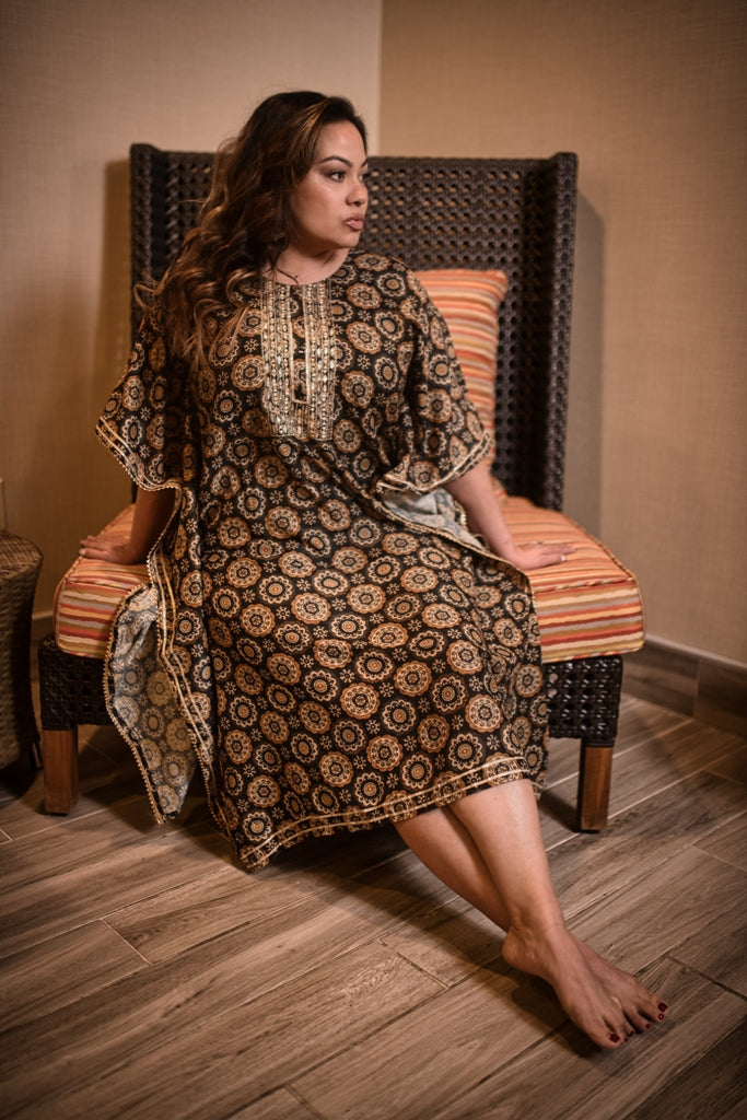 LW-1004-NIK Silk Resort-wear black with snowflake print dress