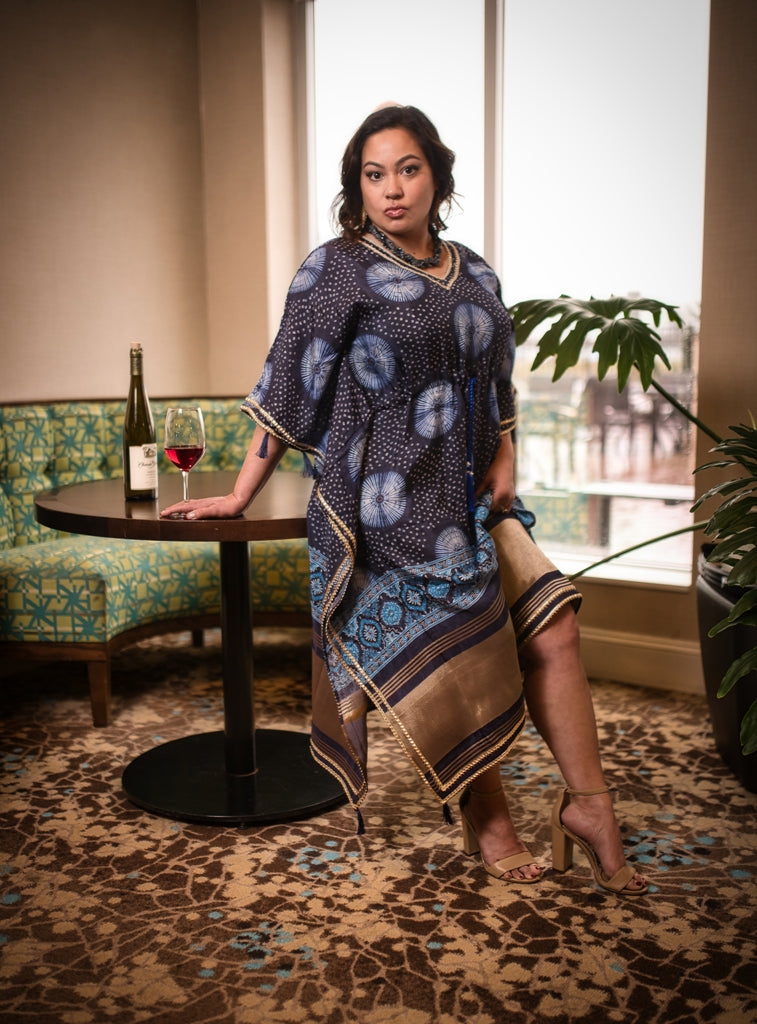 LW-1013-NIK Silk Resort-wear with blue chakras and gold border