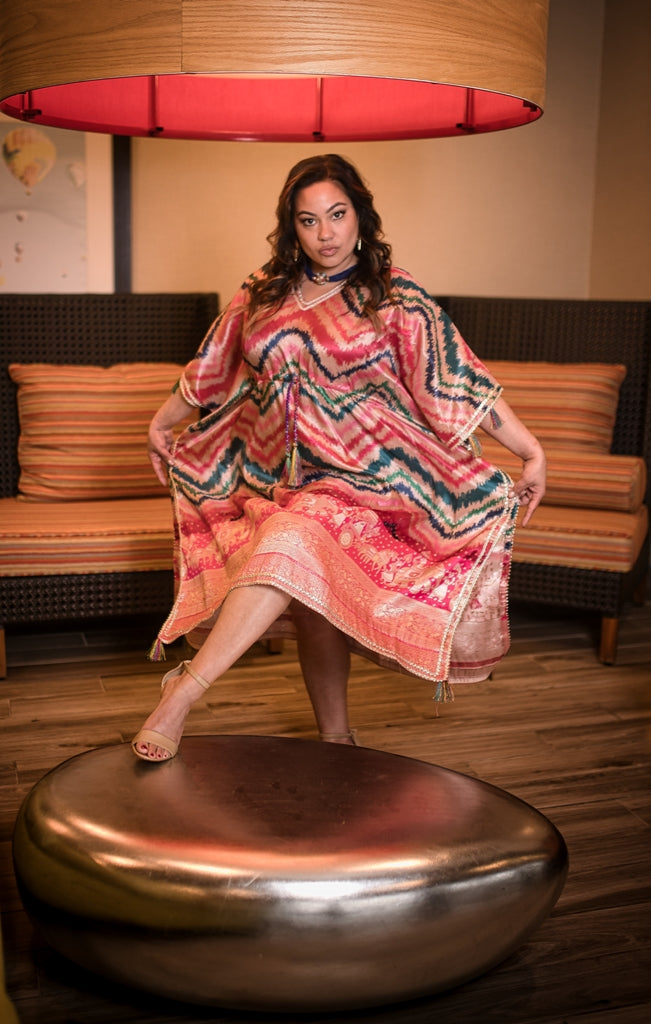 LW-1016-NIK Silk Resort-wear mountain wave with graceful elephant border