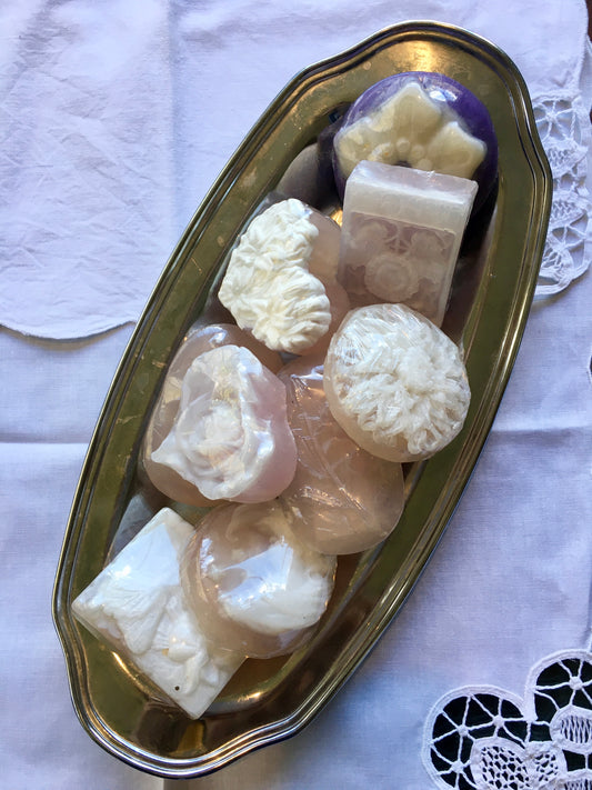 Honeysuckle Jasmine Soap - Small (3oz)